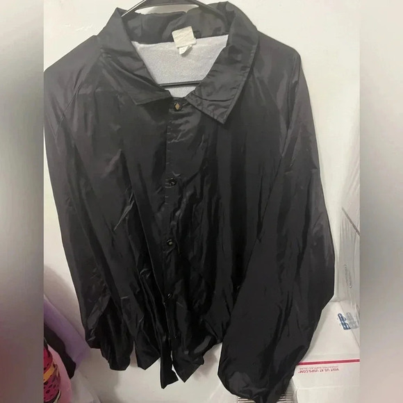 Black windbreaker jacket - Picture 1 of 4